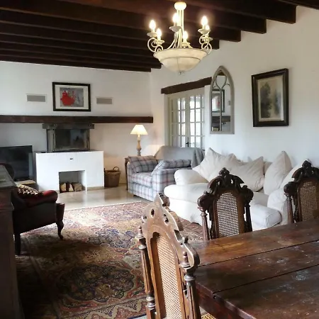 Cascaille Beautiful Farmhouse. Hébergement de vacances *